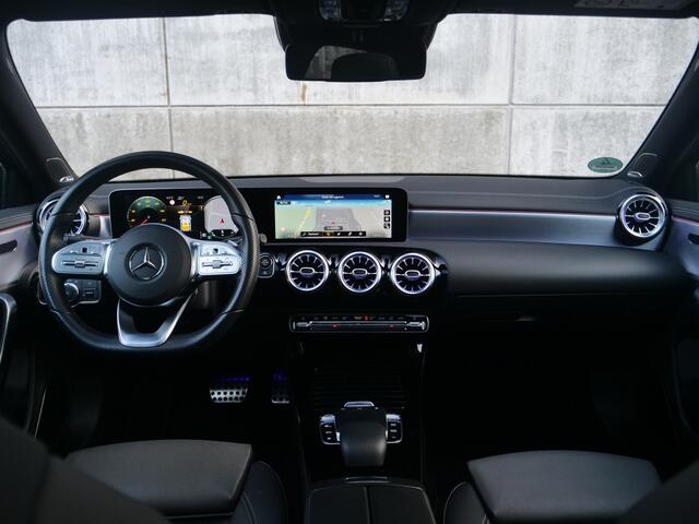 Mercedes-Benz A-KLASSE A250 4matic | burmester | panorama | sfeerverlichting..