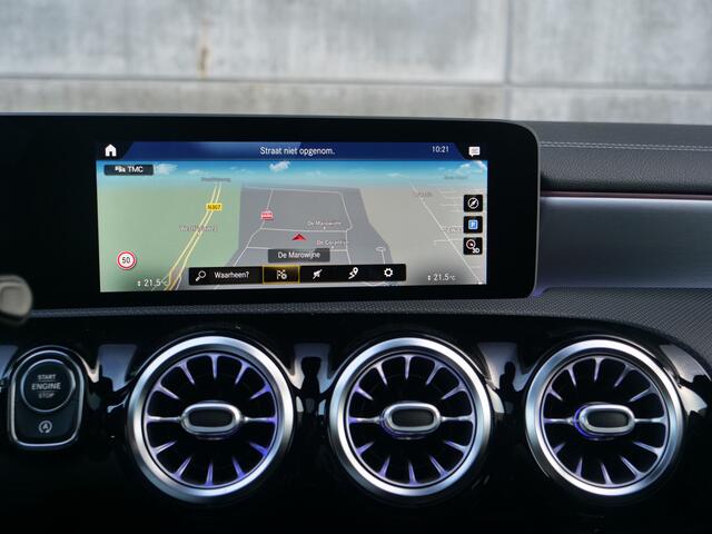 Mercedes-Benz A-KLASSE A250 4matic | burmester | panorama | sfeerverlichting..