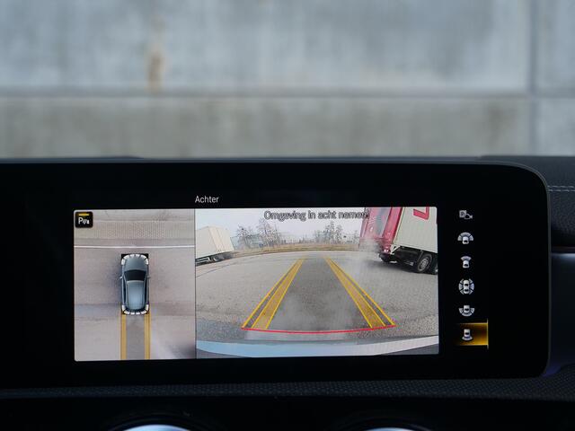 Mercedes-Benz A-KLASSE A250 4matic | burmester | panorama | sfeerverlichting..