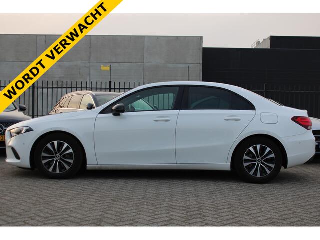 Mercedes-Benz A-KLASSE 200 AUT7 Business Solution NIGHT PAKKET NAVI CAMERA NL AUTO