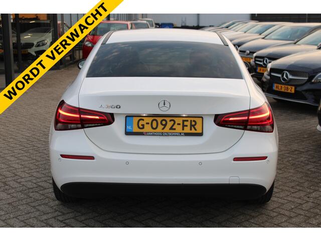 Mercedes-Benz A-KLASSE 200 AUT7 Business Solution NIGHT PAKKET NAVI CAMERA NL AUTO