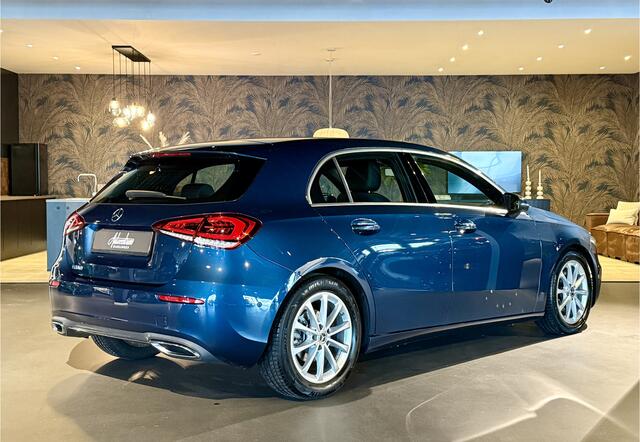 Mercedes-Benz A-KLASSE 180 Automaat I WideScreen I NL Auto I NIEUW!