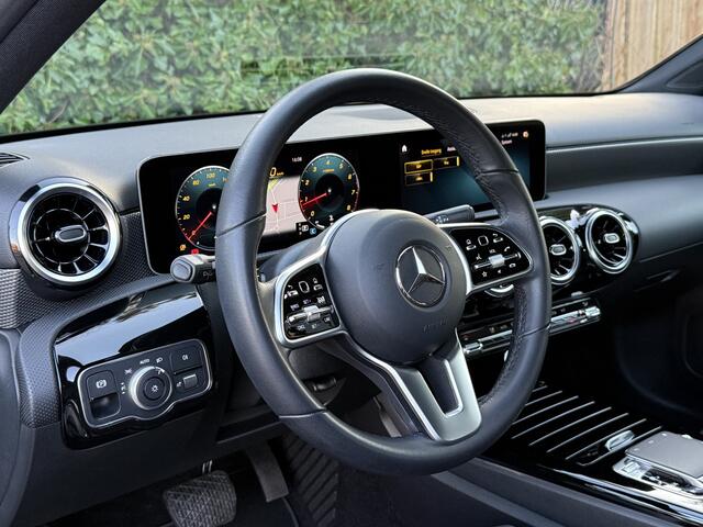 Mercedes-Benz A-KLASSE 180 Automaat I WideScreen I NL Auto I NIEUW!