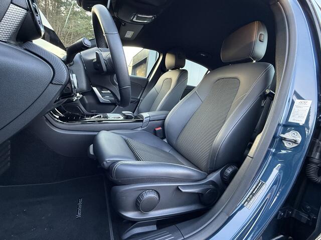 Mercedes-Benz A-KLASSE 180 Automaat I WideScreen I NL Auto I NIEUW!