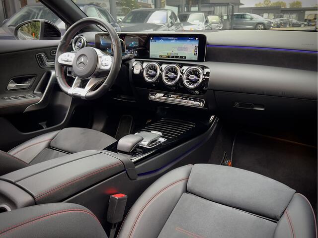 Mercedes-Benz A-KLASSE 220 AUT7 35AMG-PAKKET 285PK PANODAK LEDER CAMERA DIGI-DASH APPLE-CARPLAY LED LMV-19INCHE PDC