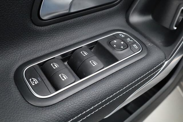 Mercedes-Benz A-KLASSE 250 e Business Solution Luxury Limited | Elek. Trekhaak | Leder | Stoelverw. | Navi | Camera | All Season | Cruise Control | 17''