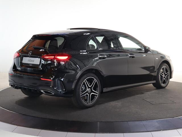Mercedes-Benz A-KLASSE 250e Business Solution AMG | Panoramaschuifdak | Night | Achteruitrijcamera| Stoelverwarming voor | LED koplampen |