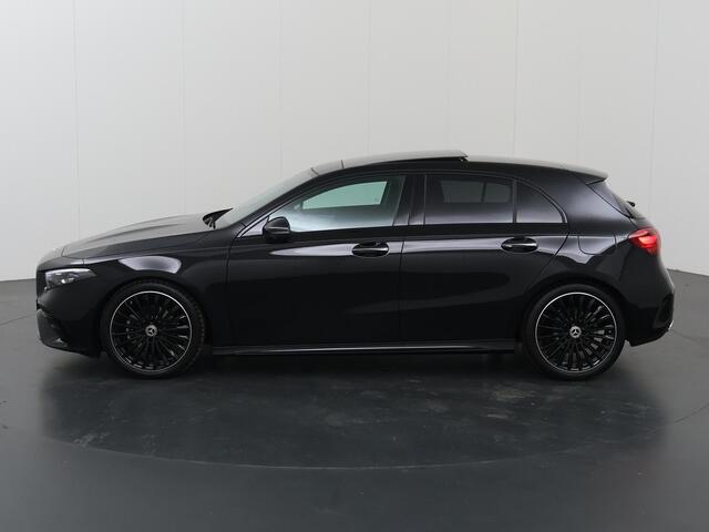 Mercedes-Benz A-KLASSE 180 Business Solution AMG | Panoramaschuifdak | Premium Plus | Nightpakket | 19"Multispaak AMG velgen | Stoelverwarming | 360° camera | Head-up display |