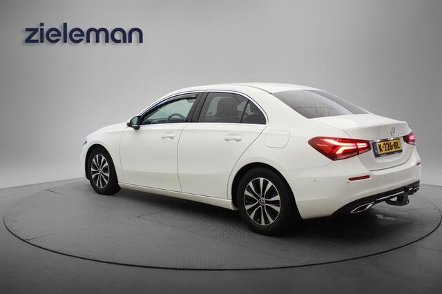 Mercedes-Benz A-KLASSE Sedan 180 Business Solution Luxury Automaat - Camera, Leer, Stoelverw. Afn. Trekhaak