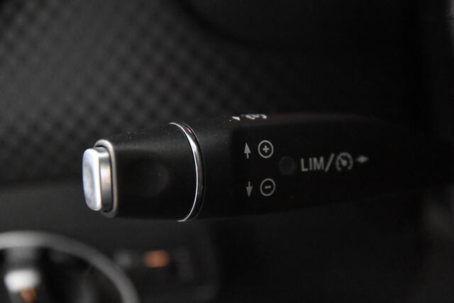 Mercedes-Benz A-KLASSE 180 *Leer*Airco*Navigatie*Stoelverwarming*