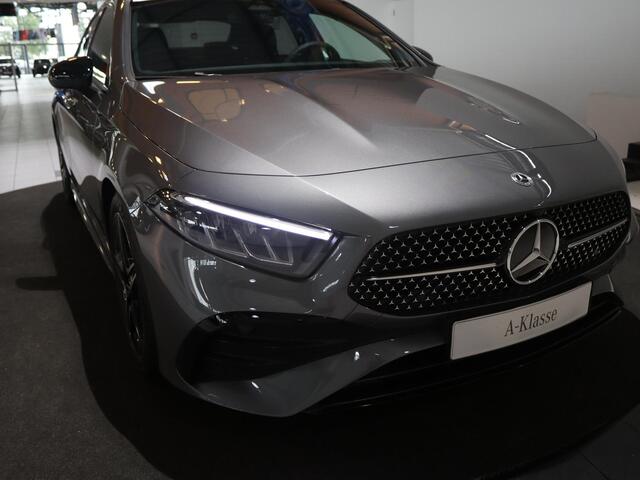 Mercedes-Benz A-KLASSE 180 Star Edition AMG Line | Night | Achteruitrijcamera | Dodehoekassistent |
