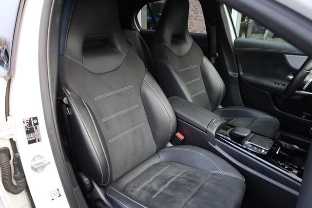 Mercedes-Benz A-KLASSE 250 e Premium AMG FULL-LED WIDESCREEN SFEERVERL. NIGHTPAKKET LEER/ALCANTARA STOELVERW. CARPLAY CAMERA 2XPDC 18''LMV