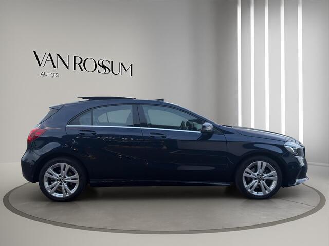 Mercedes-Benz A-KLASSE A 180 Urban PANO Automaat Stoelverwarming 1e Eigenaar