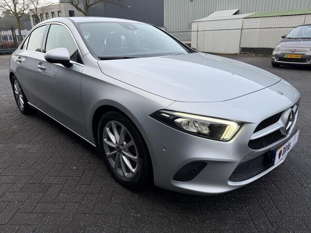 Mercedes-Benz A-KLASSE 220 Advantage (Automatische Airco - Navigatie - LED - Stoelverwarming - Camera - Parkeersensoren V+A)