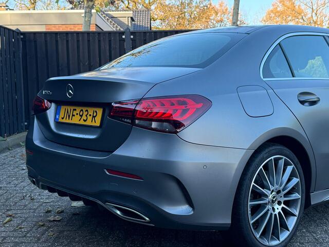 Mercedes-Benz A-KLASSE 250 e AMG Line
