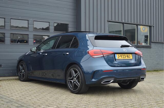 Mercedes-Benz A-KLASSE 180 Business Solution AMG | PANO | CAMERA | KEYLESS | SFEERVERLICHTING |