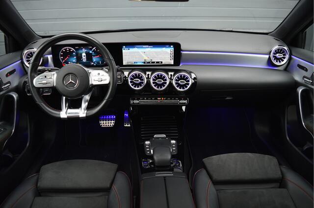 Mercedes-Benz A-KLASSE 180 Business Solution AMG | PANO | CAMERA | KEYLESS | SFEERVERLICHTING |