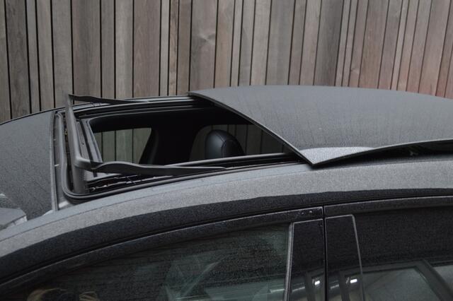 Mercedes-Benz A-KLASSE 250 e AMG Led Panorama Widescreen Sfeer Camera Night Pdc