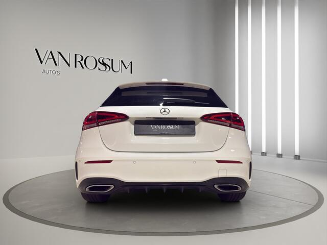Mercedes-Benz A-KLASSE 220 Premium Plus AMG | Sfeer | 18"| Camera | Stoelverw | Parkeersensors | Burmester | Matrix |