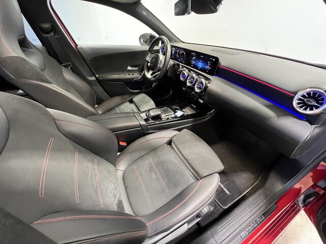 Mercedes-Benz A-KLASSE 200 Launch Edition Premium Plus Panorama / Schuifdak | Navigatie | Android+Apple Carplay | Camera+PDC | wide screen |