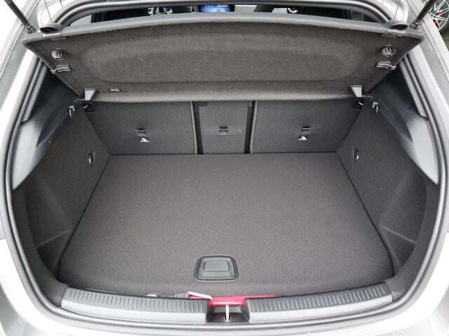 Mercedes-Benz A-KLASSE 250 e Business Solution AMG