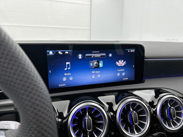 Mercedes-Benz A-KLASSE 250 e Business Solution AMG | Smartphone-integratie | Panoramaschuifdak | Sfeerverlichting | Stoelverwarming voor | MULTIBEAM LED | Achteruitrijcamera |