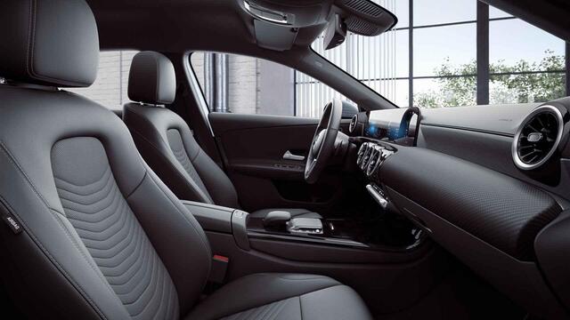 Mercedes-Benz A-KLASSE 180 Business Solution | Trekhaak | Stoelverwarming | Widescreen | Achteruitrijcamera |