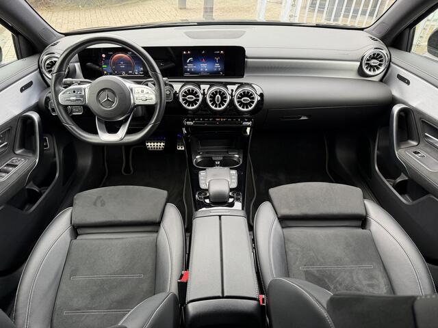 Mercedes-Benz A-KLASSE 250 e AMG edition Camera | Sfeerverlichting | Night