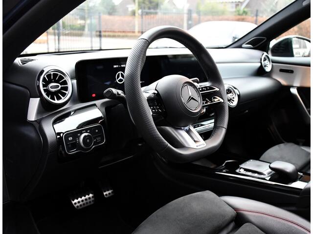 Mercedes-Benz A-KLASSE 250 e AMG Night pakket Panorama, HUD, Burmeister