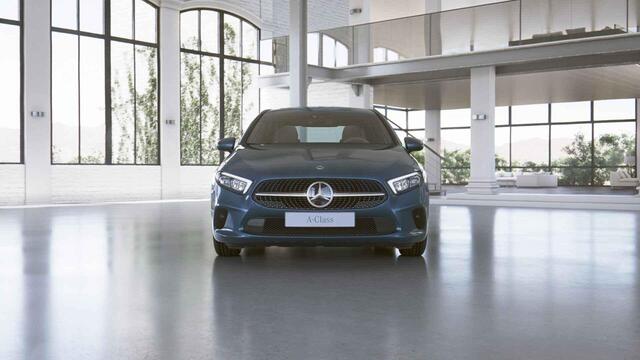 Mercedes-Benz A-KLASSE 180 Business Solution | Widescreen | Stoelverwarming | Achteruitrijcamera |