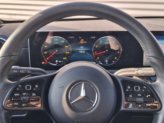 Mercedes-Benz A-KLASSE 180 Business Solution | Nieuw Binnen | Navigatie | Camera | APK 16-01-2028 |