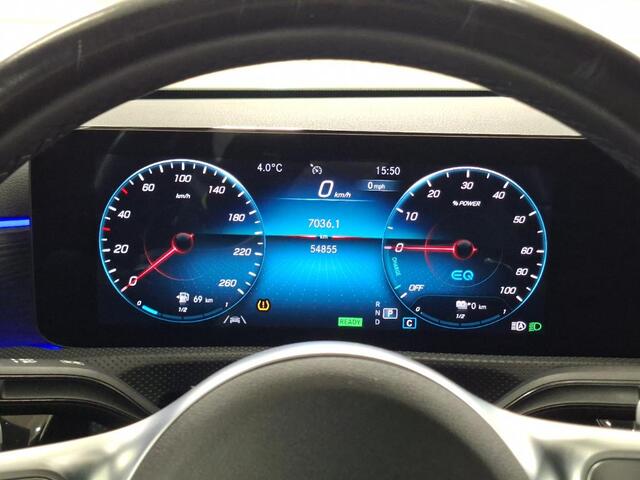 Mercedes-Benz A-KLASSE 250 e Premium Plus | Panoramadak | Ambiance Verlichting | Stoelverwarming | Camera | Navigatie | Apple Carplay | Keyless | Cruise Control | DAB |