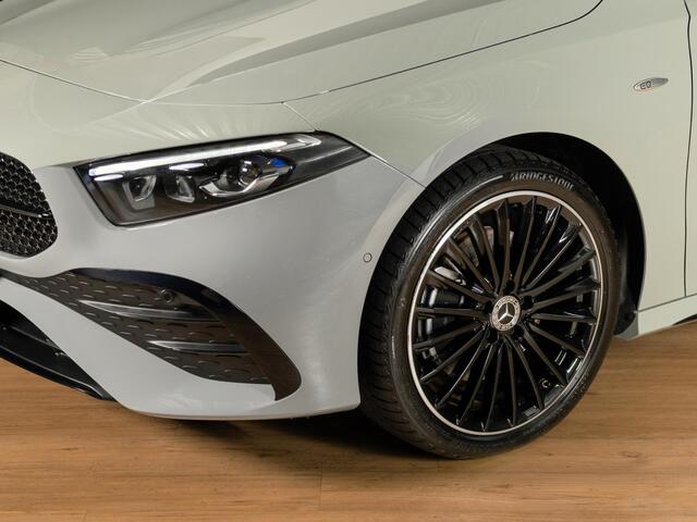 Mercedes-Benz A-KLASSE 250 e Business Solution AMG Premium PLUS | Panorama dak