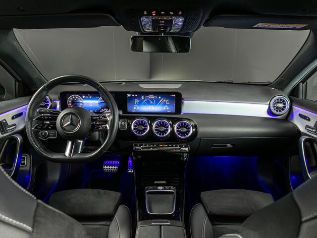 Mercedes-Benz A-KLASSE 250 e Business Solution AMG Premium PLUS | Panorama dak