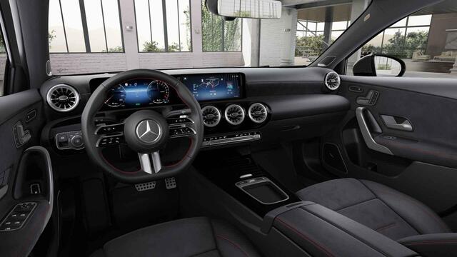 Mercedes-Benz A-KLASSE 250e Business Solution AMG | Panoramaschuifdak | Premium plus | Head-Up | Stoelverwarming | Achteruitrijcamera | MULTIBEAM LED |