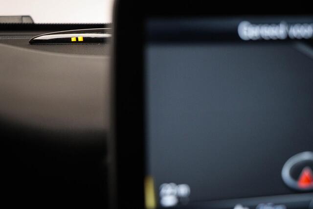 Mercedes-Benz A-KLASSE 160 Ambition STYLE / LICHT & ZICHT / SPIEGEL- PACK | SPORTSTOELEN | SFEERVERLICHTING | NAVIGATIE