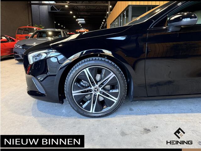 Mercedes-Benz A-KLASSE 200 d Business Line Handgeschakeld. Les auto!!! BTW. 60000 km. Camera. Apple-carplay. Navi.