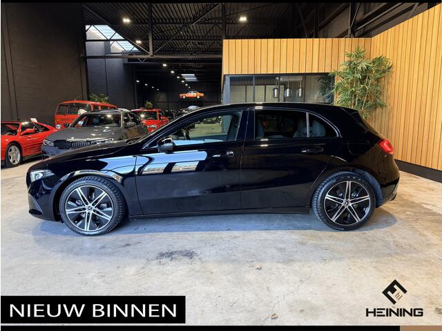 Mercedes-Benz A-KLASSE 200 d Business Line Handgeschakeld. Les auto!!! BTW. 60000 km. Camera. Apple-carplay. Navi.