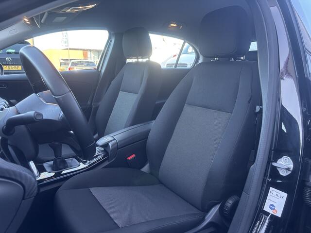 Mercedes-Benz A-KLASSE 160 Business Solution | Mbux | Stoelverwarming | Parkeercamera | Lane Assist