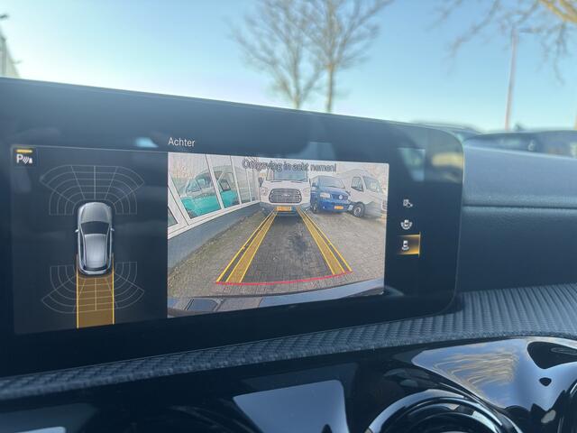 Mercedes-Benz A-KLASSE 160 Business Solution | Mbux | Stoelverwarming | Parkeercamera | Lane Assist