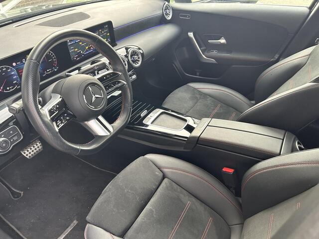 Mercedes-Benz A-KLASSE 250 e Star Edition AMG Line LIMITED | Panoramadak | Carplay | LED Koplampen