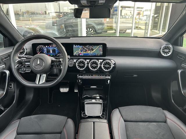 Mercedes-Benz A-KLASSE 250 e Business Solution AMG | Head Up Display | Panoramadak | Led Koplampen