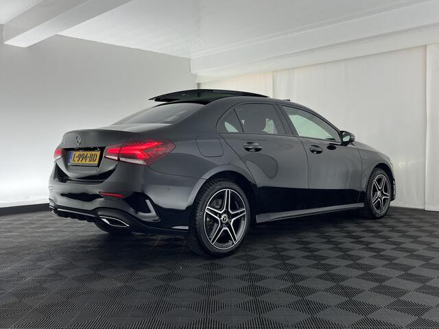 Mercedes-Benz A-KLASSE 250 e Business Solution AMG Limited (INCL.BTW) *PANO | LEATHER-MICROFIBRE | FULL-LED | AMBIENTLIGHT | HEATED-SPORTSEATS | WIDESCREEN-DIGICOCKPIT | DAB+ | NAVI-FULLMAP | CAMERA | PRIVACYGLASS | 18''ALU*