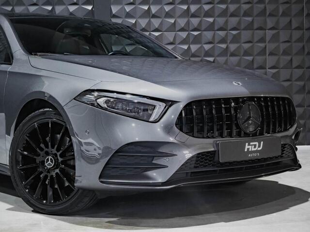 Mercedes-Benz A-KLASSE 250 e AMG | Pano | HUD | Trekhaak | Sfeerv. | Widescreen |