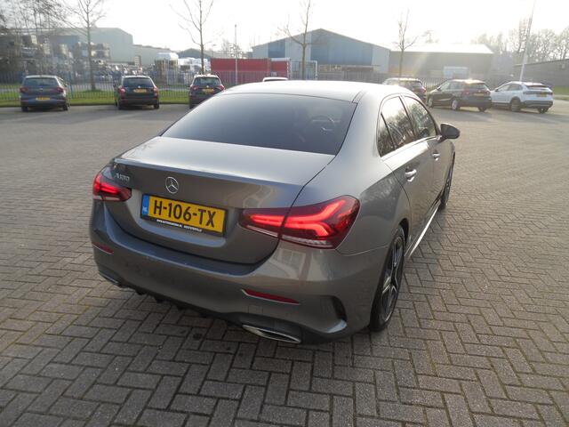 Mercedes-Benz A-KLASSE 180 Business Solution AMG
