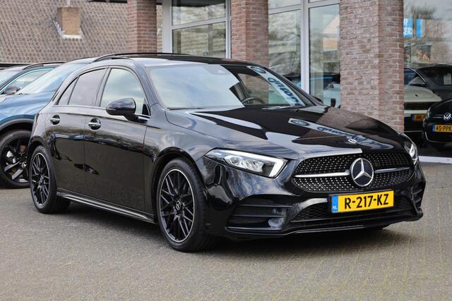 Mercedes-Benz A-KLASSE 180 AMG Line PANO SFEERVERL. LEER/ALCANTARA WIDESCREEN STOELVERW. ZWARTE-HEMEL CAMERA DAB CRUISE CLIMA NAVI 2XPDC 18''LMV NAP