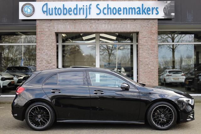 Mercedes-Benz A-KLASSE 180 AMG Line PANO SFEERVERL. LEER/ALCANTARA WIDESCREEN STOELVERW. ZWARTE-HEMEL CAMERA DAB CRUISE CLIMA NAVI 2XPDC 18''LMV NAP