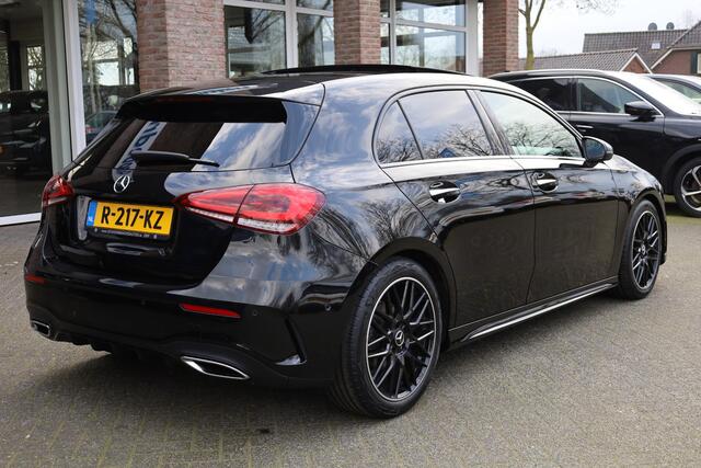 Mercedes-Benz A-KLASSE 180 AMG Line PANO SFEERVERL. LEER/ALCANTARA WIDESCREEN STOELVERW. ZWARTE-HEMEL CAMERA DAB CRUISE CLIMA NAVI 2XPDC 18''LMV NAP
