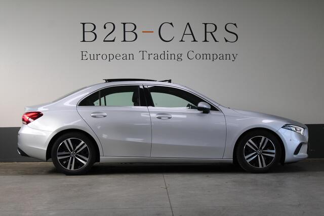 Mercedes-Benz A-KLASSE 200 Premium Panorama - Leder - LED