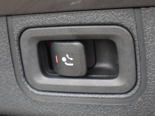 Mercedes-Benz A-KLASSE 180 Business Solution AMG